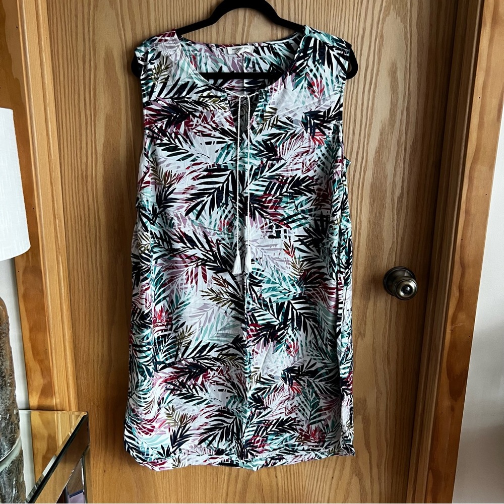 beachlunchlounge Women’s Plus Size Tropical Print Sleeveless Dress
• Size 1X